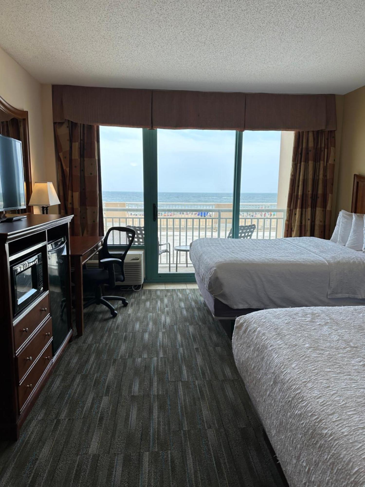 Hampton Inn Virginia Beach-Oceanfront South Exterior photo